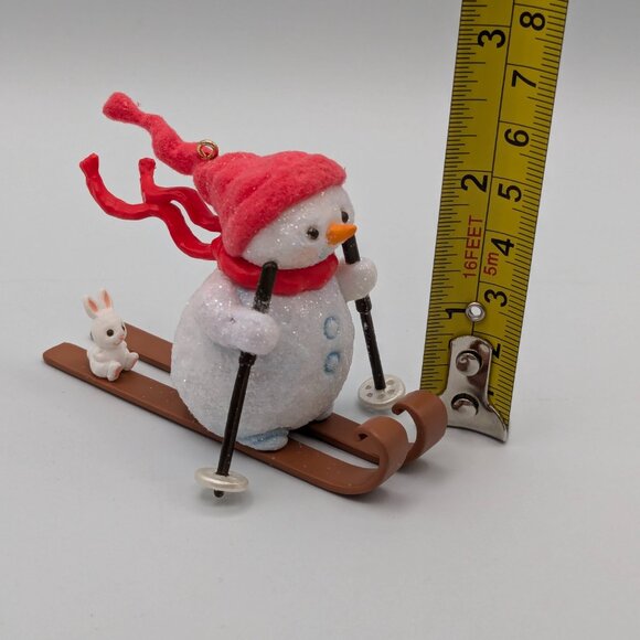 Hallmark Keepsake Snowman on the Slopes 2017 Christmas Tree Ornament - Picture 10 of 11